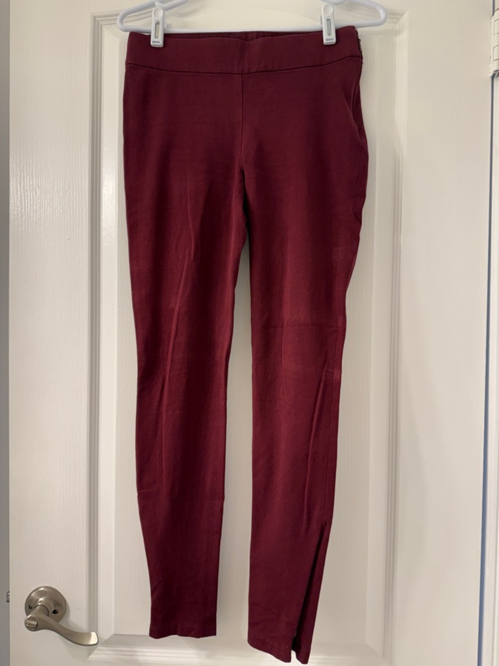 WHBM Slim Ponte Leggings in Deep Burgundy
